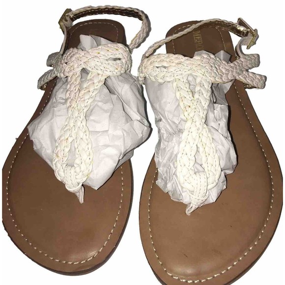 Merona White Flat Braided Sandals Size 7 Bridal Crochet Vacation Beach Boho 90s - Picture 1 of 6